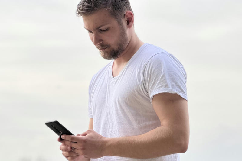 Москвичи стали чаще звонить и писать SMS из-за отключений мобильного интернета