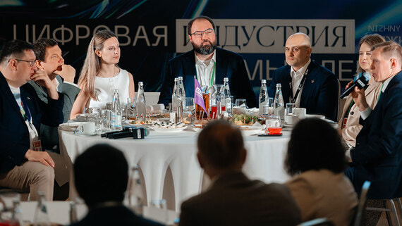 Минцифры поддержало предустановку российских операционных систем на ноутбуки