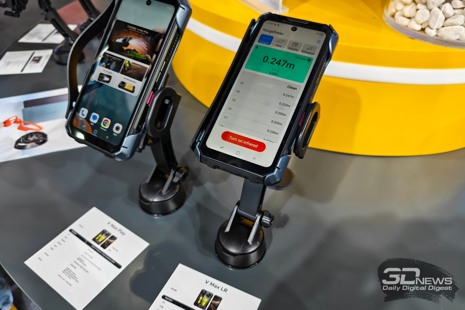 Репортаж со стенда Doogee на MWC 2026: концепт с ИИ-питомцем, неубиваемый смартфон с тепловизором и носимые гаджеты