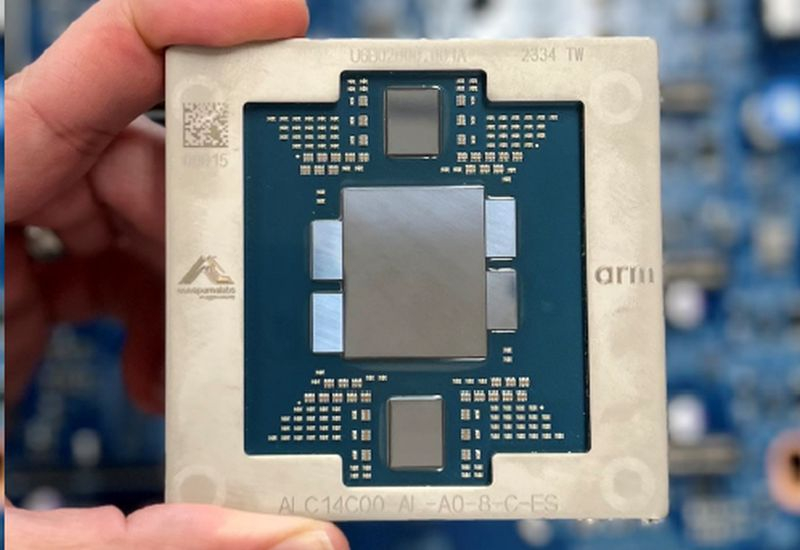 В рамках трёхлетней сделки M**a будет использовать сотни тысяч чипов Amazon Graviton