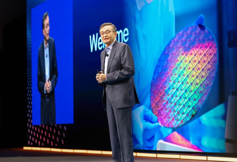 Intel передумала держать 18A только для себя — техпроцесс начнут активно предлагать сторонним клиентам