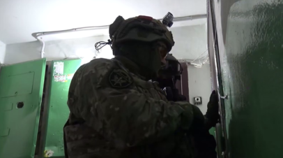 Помогали мошенникам из-за рубежа: МВД и ФСБ задержали 15 человек за содействие аферистам в подмене номеров