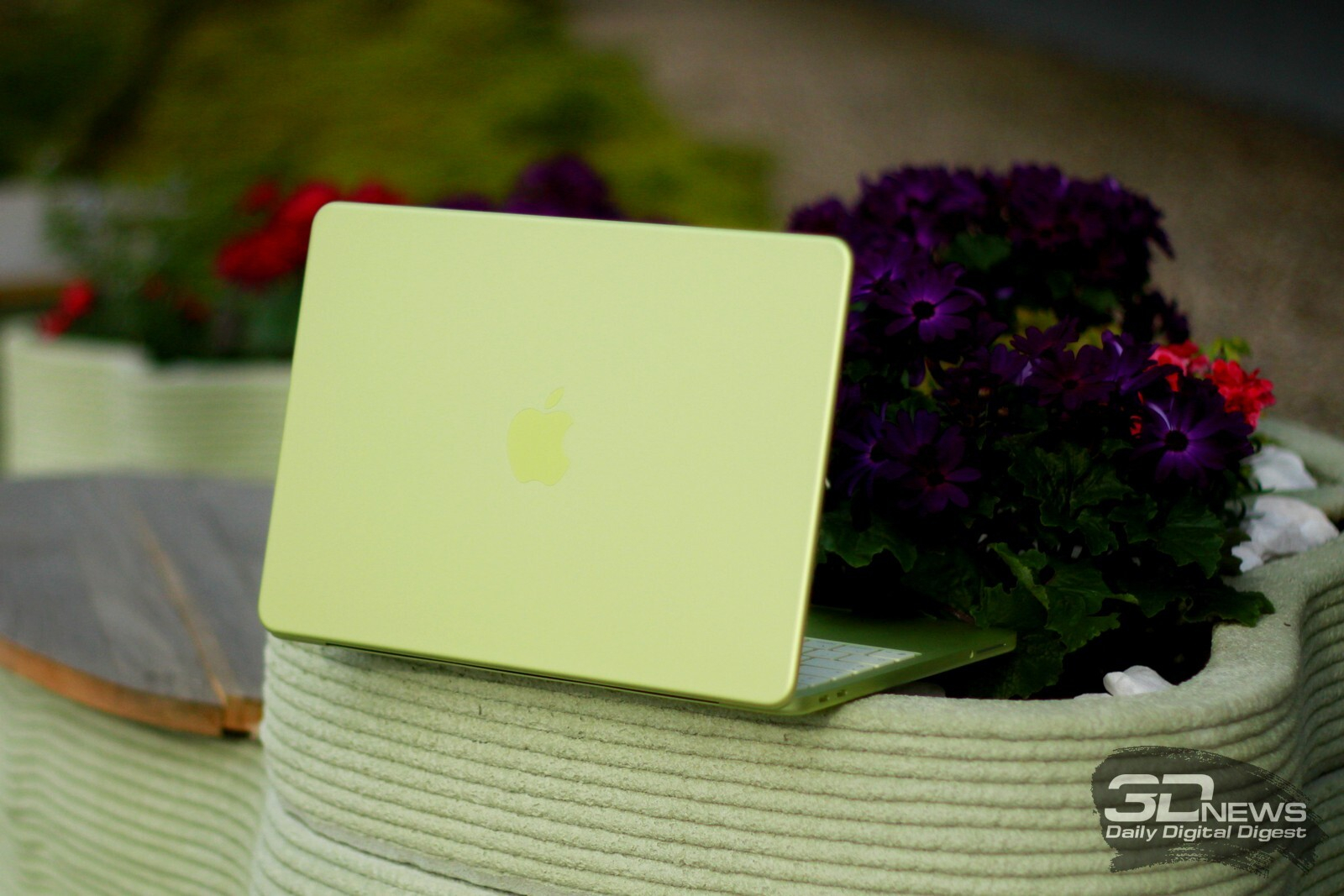 Apple начала продавать запчасти для MacBook Neo, iPhone 17e и ещё пяти устройств, представленных в марте