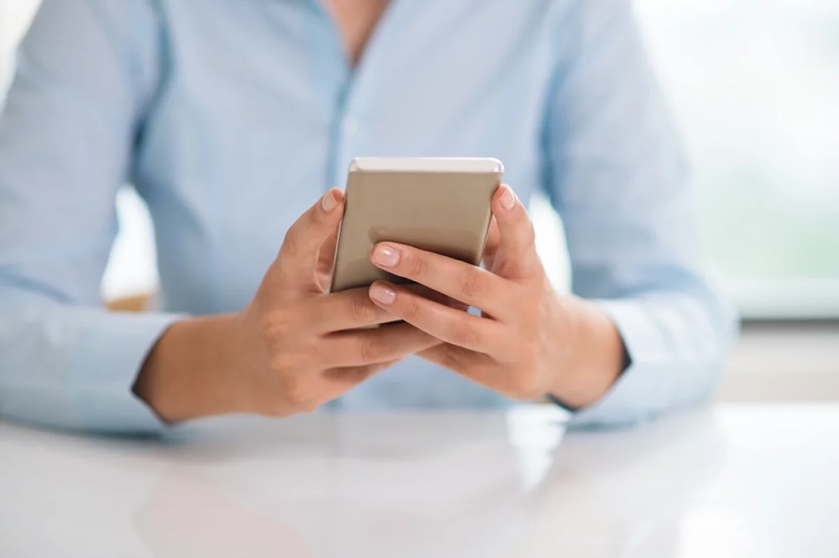 Житель Приморья потерял более 75 тыс. рублей из-за ссылки в мессенджере