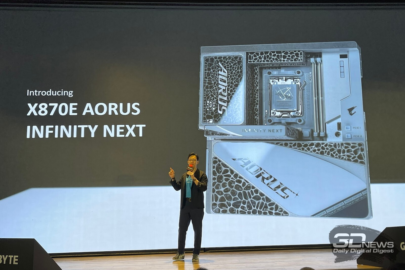 Gigabyte представила платы X870E Aorus Infinity Next с пористыми радиаторами и X870 Aorus Infinity для разгона памяти