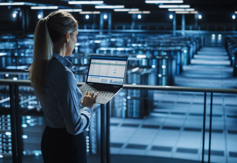 Затраты на строительство ЦОД в США впервые превысили расходы на строительство офисных помещений