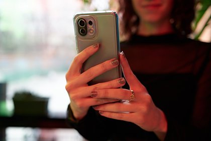 В Госдуме высказались о возможности новых ограничений работы Apple и Google