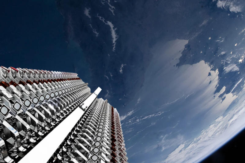 SpaceX купит новые частоты для Starlink и Direct to Cell за $17 млрд