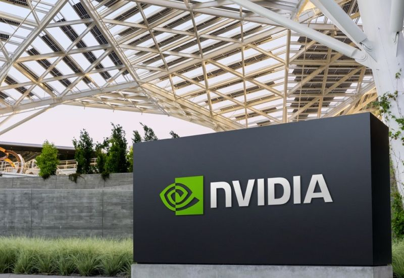 Глава Nvidia признал, что компания сдала китайский рынок Huawei