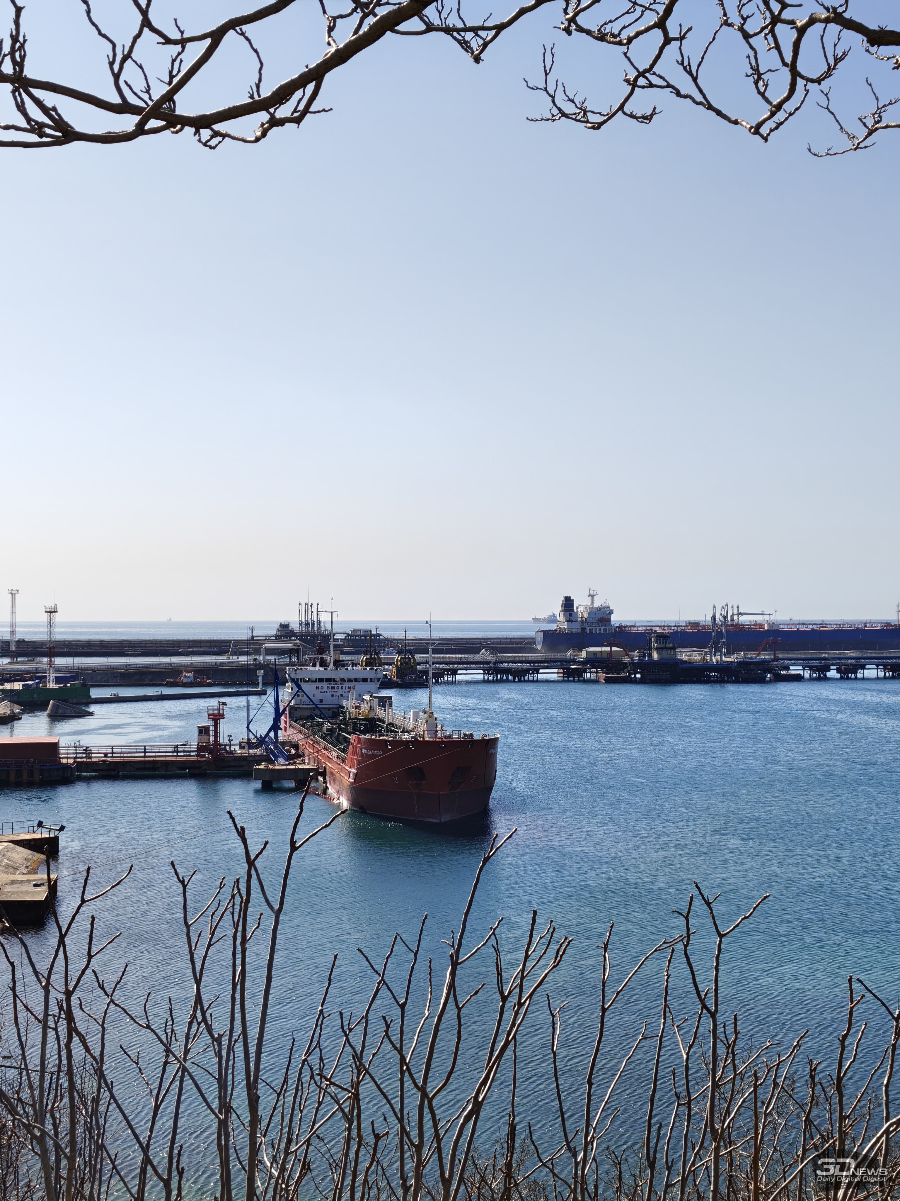 Обзор смартфона realme 16 Pro+: самый красивый камерофон