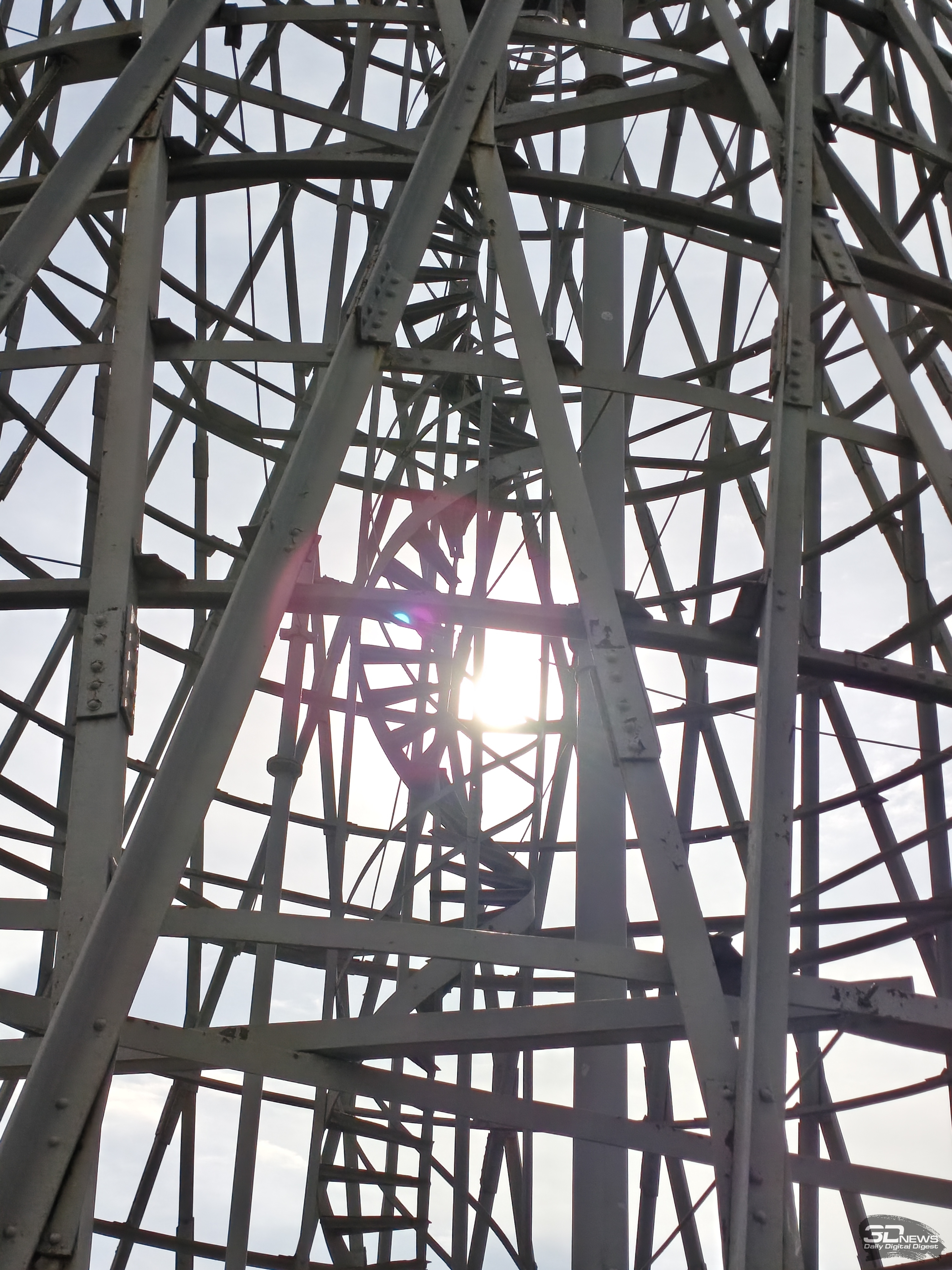 Обзор Infinix NOTE 60 Pro: смартфон с двумя экранами