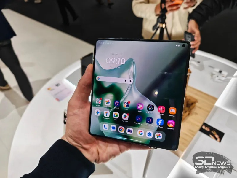 Motorola оценила складной смартфон Razr Fold в $1899 — продажи стартуют 15 мая