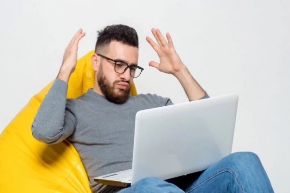 Эксперт Лукацкий: трояны могут снимать людей за просмотром видео в Сети