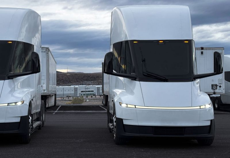 Электрические грузовики Tesla Semi получат «вечные» батареи — их ресурс прокачали до 1,6 млн км пробега