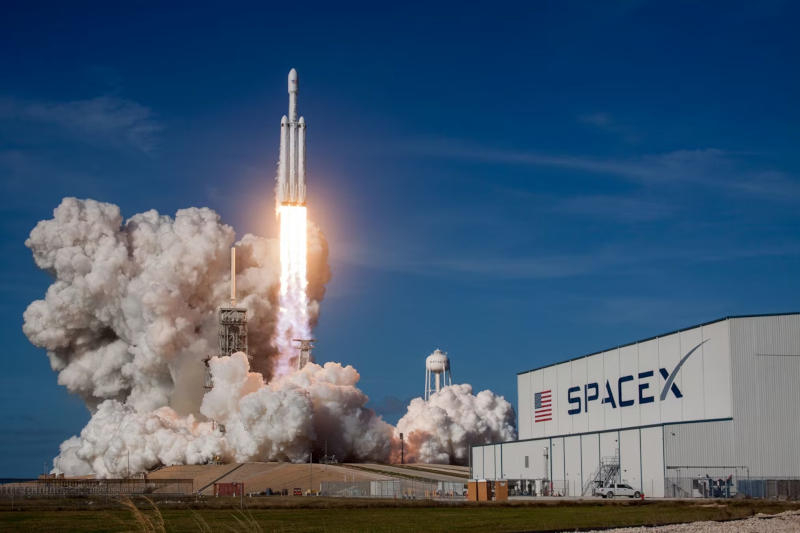 SpaceX привязала гонорар Илона Маска к колонизации Марса и запуску орбитальных ЦОД
