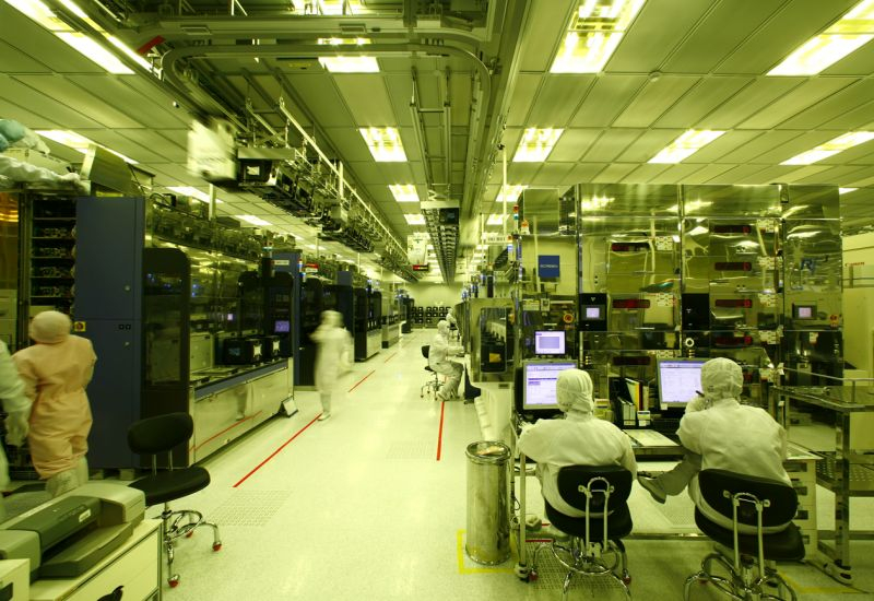 Запасов гелия Samsung и SK hynix хватит до конца июня, как минимум