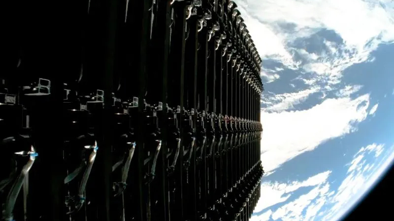 SpaceX обвинила Blue Origin в том, что антенны спутниковой сети TeraWave создадут помехи для 10 млн абонентов Starlink