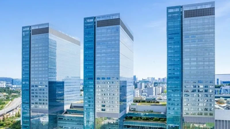 Samsung начнёт коммерческие поставки памяти HBM4 уже в феврале, опередив конкурентов